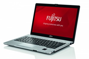 Gdyby wziąć pod uwagę większość parametrów, Fujitsu LifeBook S935 mógłby zostać uznany za ultrabooka